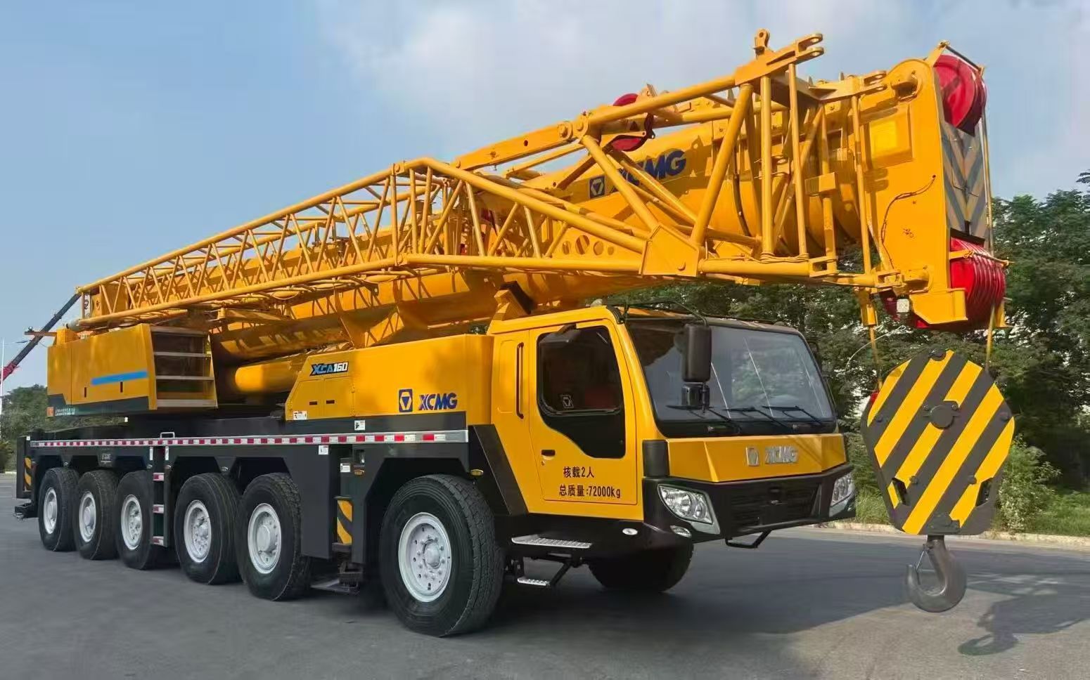 Used XCMG mobile truck crane